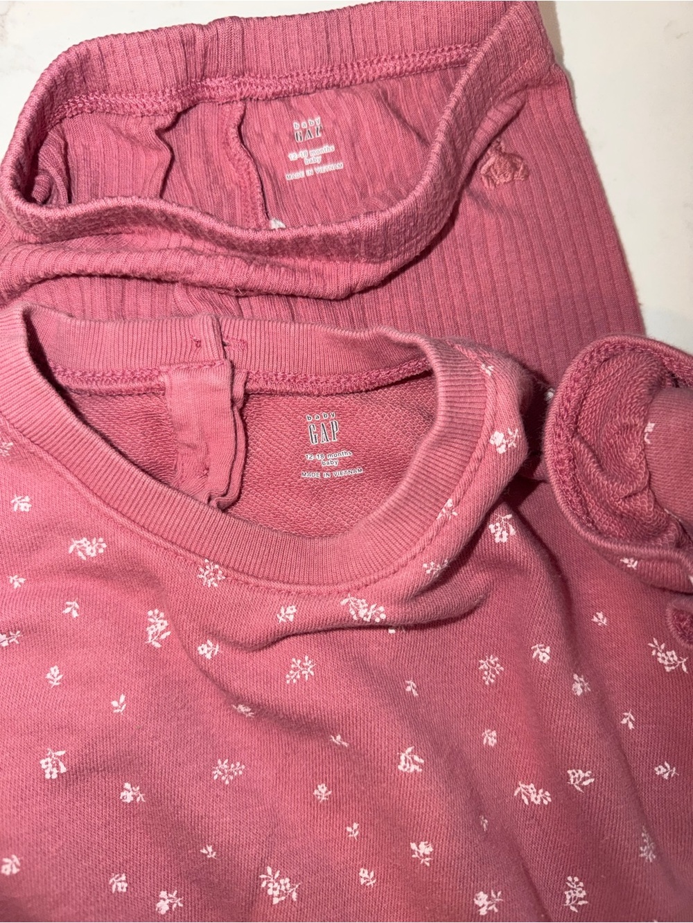GAP Rose Pink Floral Ruffle Top & Ribbed Leggings Set - Picture 2 of 2